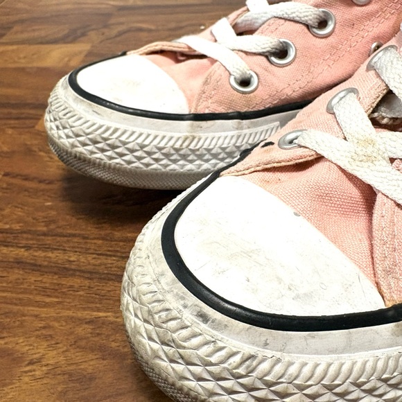 Converse Pink Low top Canvas Sneakers - Picture 3 of 8